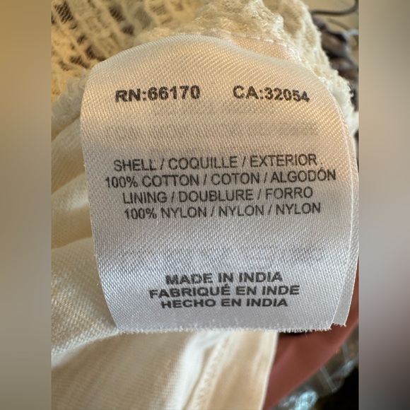 Plato Dori Ruffle Sleeve lace Crochet Top - Picture 9 of 13